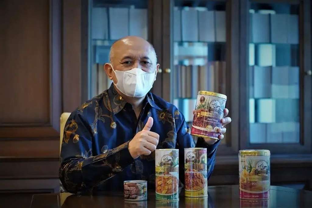 Menteri `Termiskin` Era Jokowi, 8 Potret Ruang Kerja Teten Masduki yang Jadi Sorotan