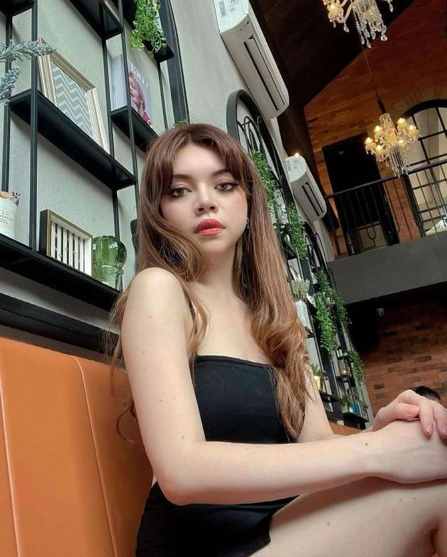 10 Potret Cantiknya Monna Frans, Aspri Nomer 2 Hotman Paris yang Dimualafkan Gus Miftah