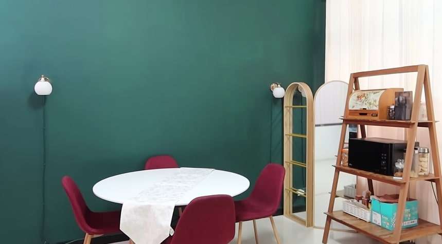 9 Potret Rumah Arumi Bachsin, Ternyata Sangat Sederhana Walau Suami Wakil Gubernur!