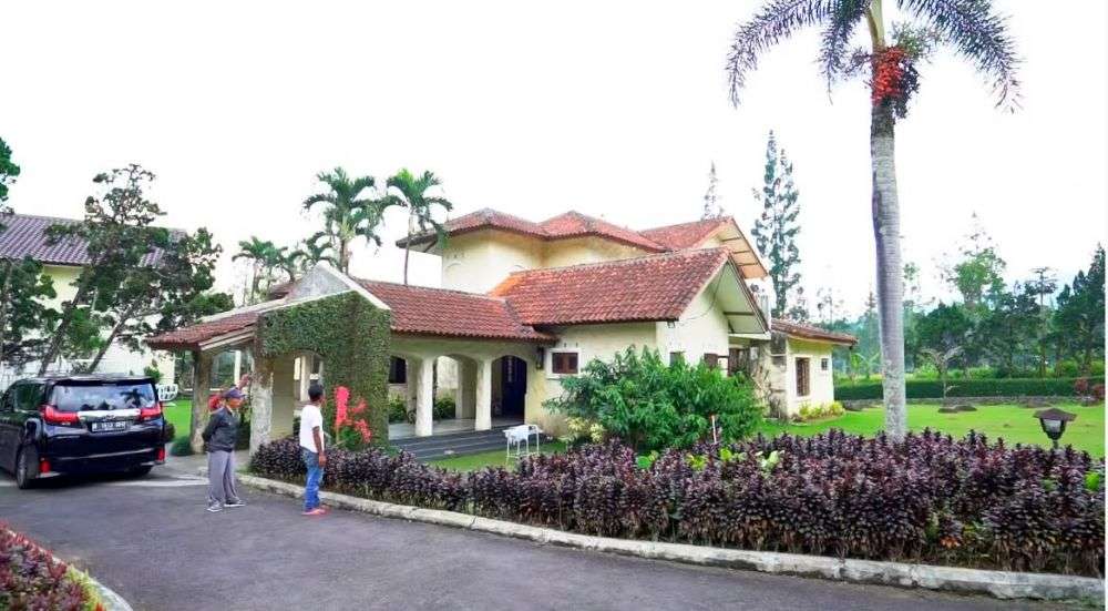 10 Potret Vila Mewah Tania Nadira, Bak istana di Pulau Pribadi, Tak Punya Tetangga!