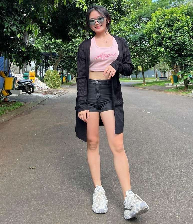 8 Potret Seleb Tiktok Eunice Tjoa, Penghasilan Rp300 Juta, Jago Goyang Hingga Dijuluki Ratu Pargoy!