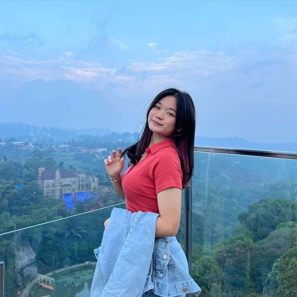 8 Potret Seleb Tiktok Eunice Tjoa, Penghasilan Rp300 Juta, Jago Goyang Hingga Dijuluki Ratu Pargoy!