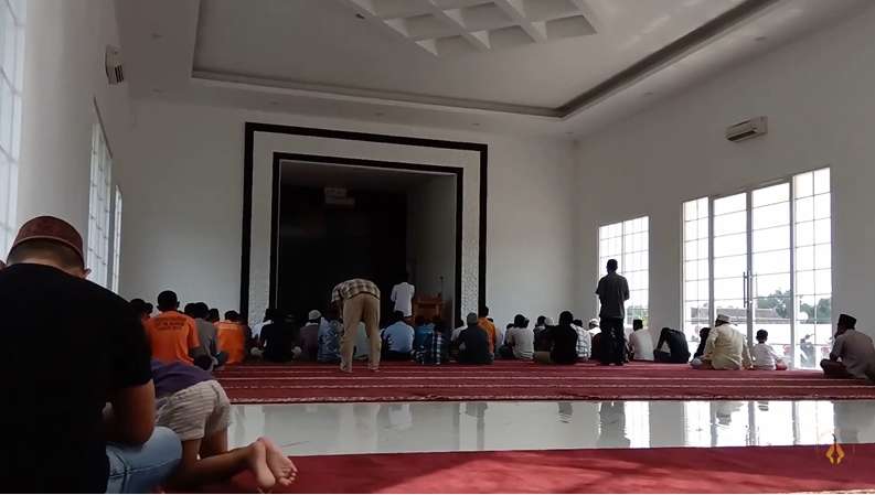 10 Potret Masjid Mewah Pedangdut Sisca Dewi Seharga Rp 6 Miliar, Megah di Tengah Sawah!