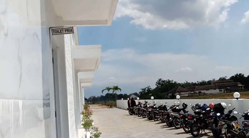 10 Potret Masjid Mewah Pedangdut Sisca Dewi Seharga Rp 6 Miliar, Megah di Tengah Sawah!