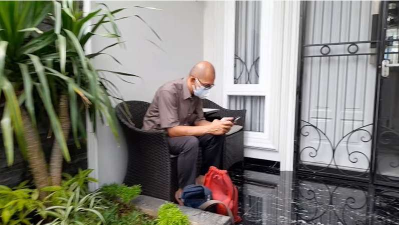 10 Potret Rumah Razman Arif Nasution, Pengacara Viral `Musuh` Hotman Paris, Ternyata Lebih Tajir?