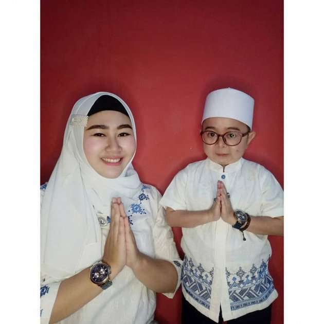 6 Seleb Ketemu Jodoh Saat Ikut Pengajian, Dapat Ilmu Bonus Teman Hidup!