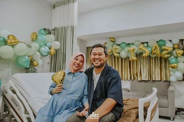 6 Seleb Ketemu Jodoh Saat Ikut Pengajian, Dapat Ilmu Bonus Teman Hidup!