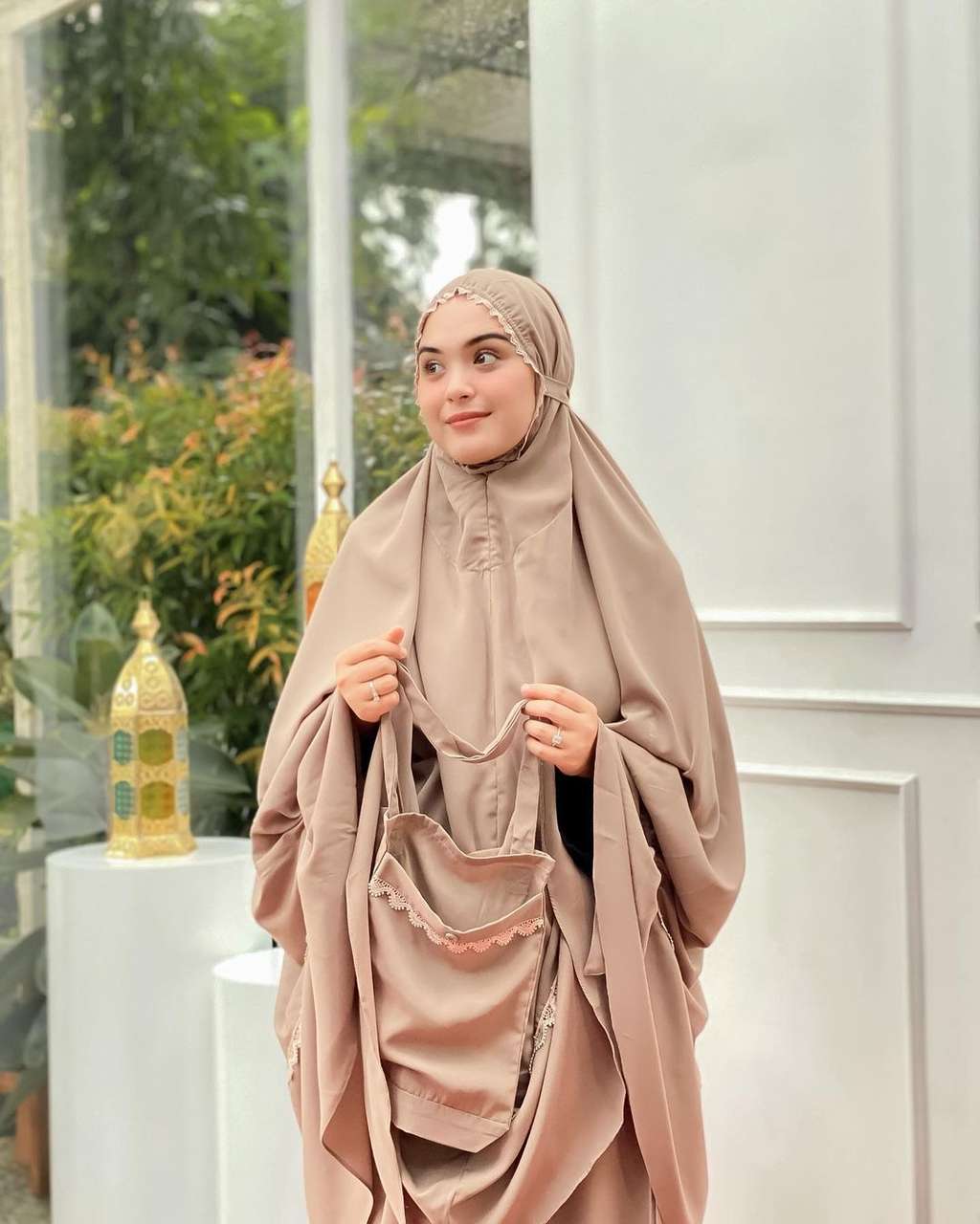 Ingat Ratu FTV Vebby Palwinta? Dulu Gagal Jadi Mantu Sule, Kini Dipinang Seorang Sultan Arab, Lebih Tajir & Bahagia?
