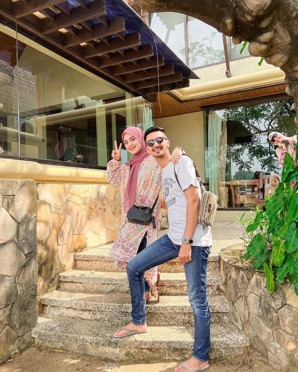 Ingat Ratu FTV Vebby Palwinta? Dulu Gagal Jadi Mantu Sule, Kini Dipinang Seorang Sultan Arab, Lebih Tajir & Bahagia?