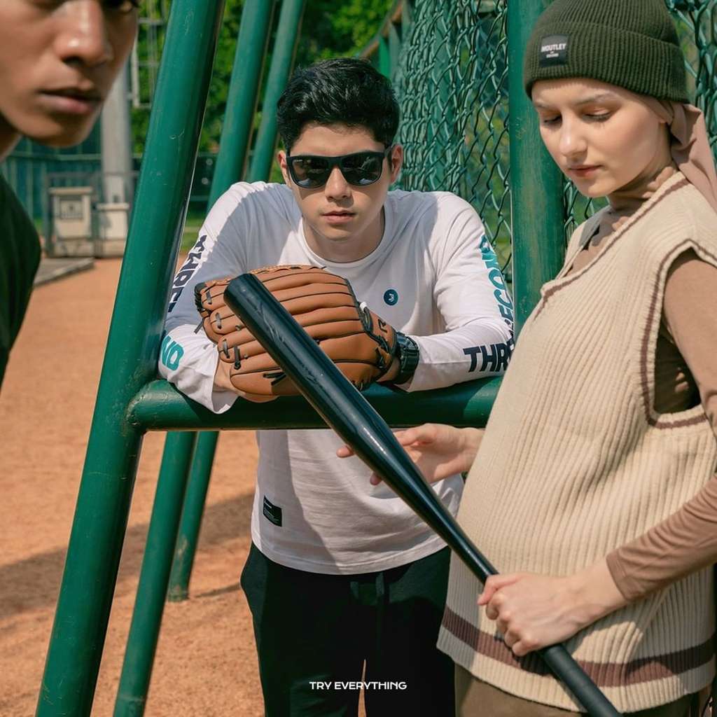 Al Ghazali Bangga E-sport Semakin Berkembang, Salah Satunya Tim RRQ Kolab Bareng Fashion Lokal