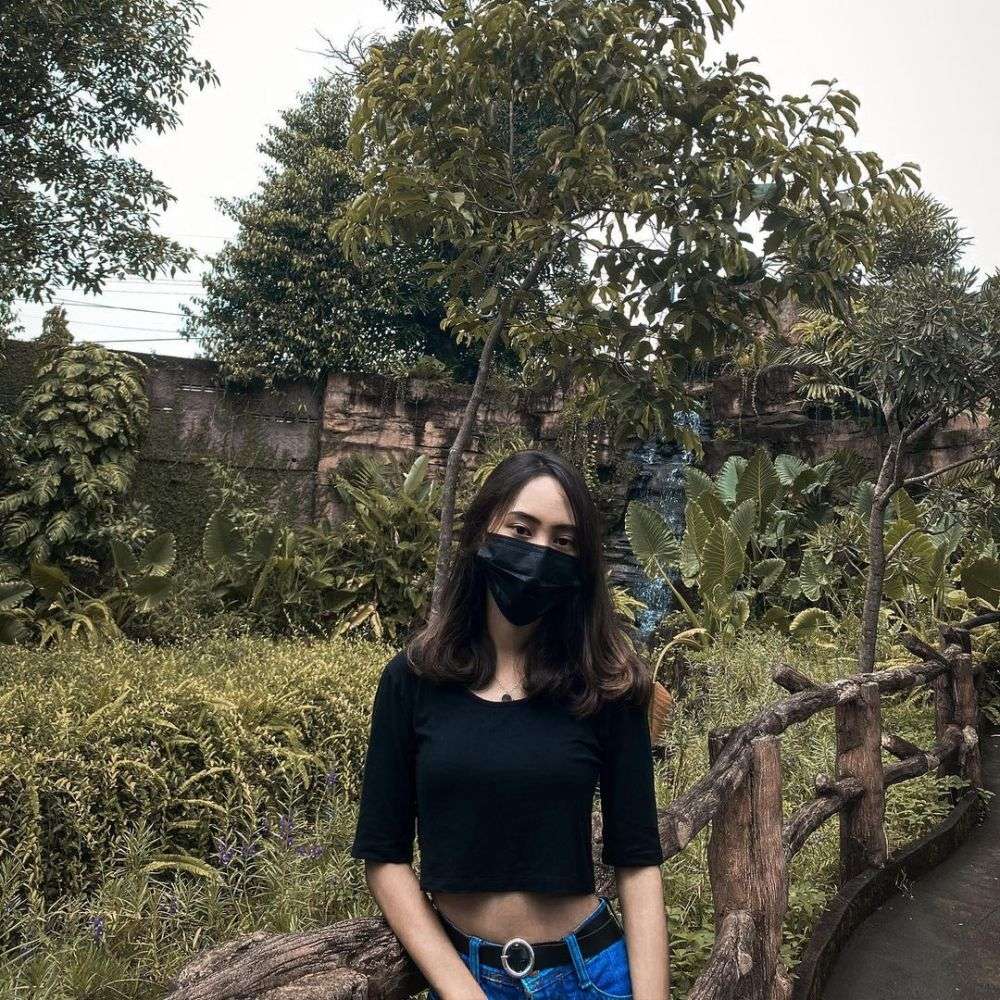10 Potret Cantik Athira Cetta, Putri Heru `Jejak Si Gundul` yang Tak Pernah Tersorot