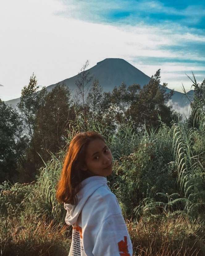 10 Potret Cantik Athira Cetta, Putri Heru `Jejak Si Gundul` yang Tak Pernah Tersorot