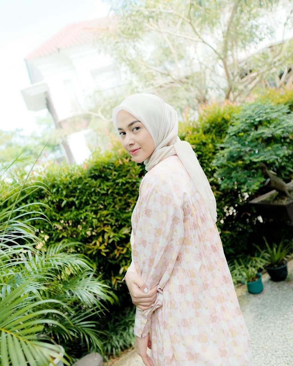 Ingat Nina Zatulini? Dulu Ratu FTV Kini Hidupnya Berubah Drastis Usai Hengkang dari TV, Lihat 7 Potretnya