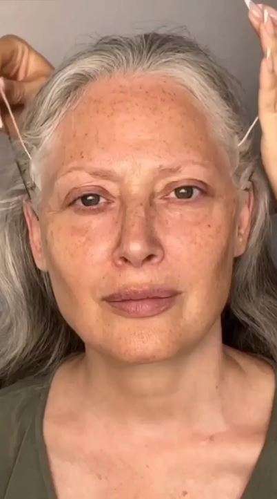 Potret Transformasi Makeup Nenek Ini Bikin Tercengang, Ternyata Cuma Pakai Selotip!
