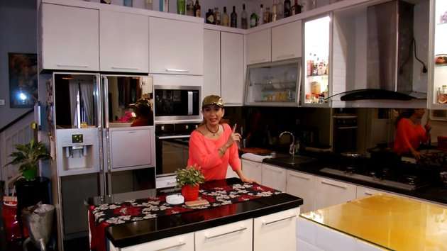 10 Adu Mewah Rumah Meriam Bellina VS Kiki Fatmala, Milik Mantan Hotman Paris Bikin Minder!
