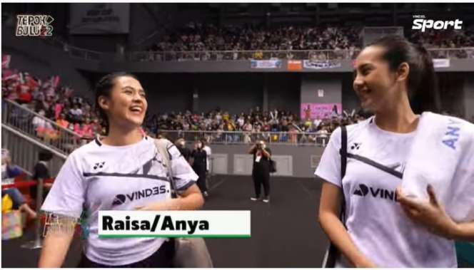 Potret Adu Gaya Raisa-Anya Geraldine VS Hesti-Erika Carlina di Pertandingan Tepok Bulu