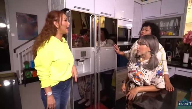 Ada di Kawasan Elite Pondok Indah, Ini Potret Rumah Mewah Kiki Fatmala, Ternyata Dibeli Seharga Rp30 Juta!