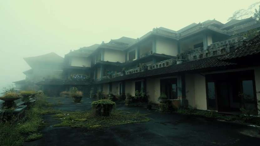9 Potret Hotel Terbengkalai Milik Tommy Soeharto yang Dijuluki `Istana Hantu`, Seram Banget!