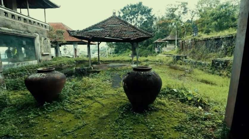9 Potret Hotel Terbengkalai Milik Tommy Soeharto yang Dijuluki `Istana Hantu`, Seram Banget!
