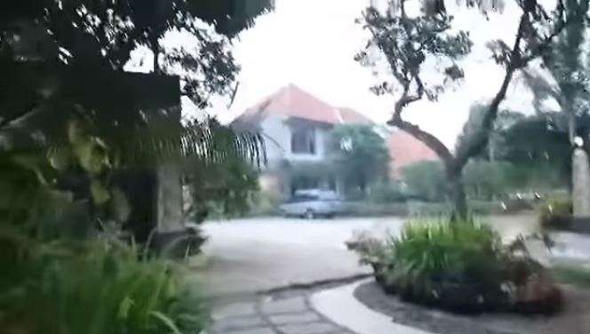 10 Potret Rumah Jamal Mirdad yang Mewah Bak Villa Pribadi, Bikin Minder Lydia Kandou?