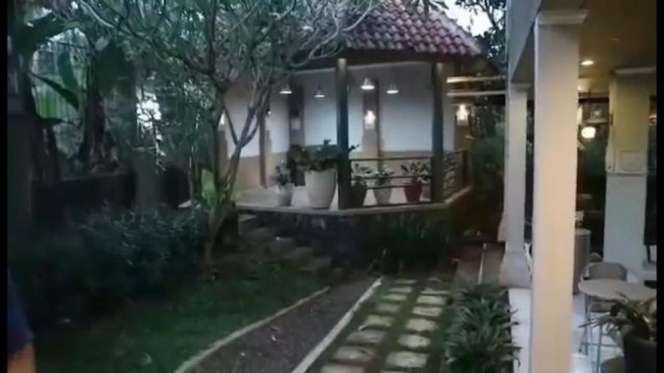 10 Potret Rumah Jamal Mirdad yang Mewah Bak Villa Pribadi, Bikin Minder Lydia Kandou?