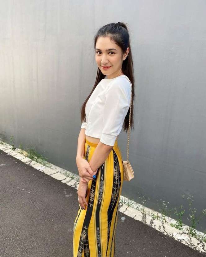 Potret Terbaru Mikha Tambayong yang Disebut Makin Kurus, Ternyata Tak Makan Nasi Selama 6 Tahun!