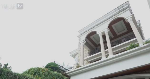 15 Potret Rumah Artis `Sultan` di Atas Rp10 Miliar, Ahmad Dhani Paling Mahal, Kalahkan Raffi Ahmad!