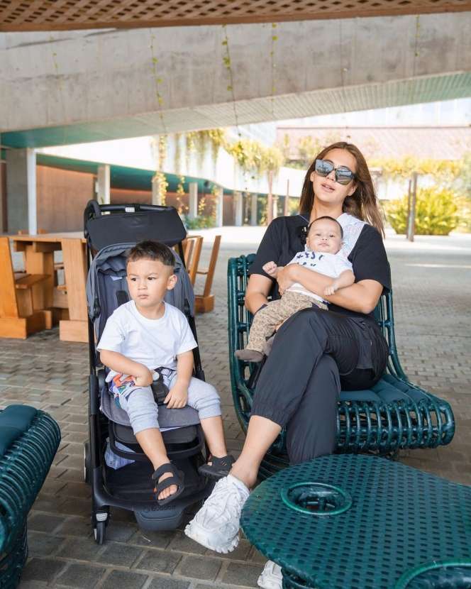 Paula Verhoeven Terlihat Semakin Langsing, Sukses Turunkan 12 Kg Usai Melahirkan 
