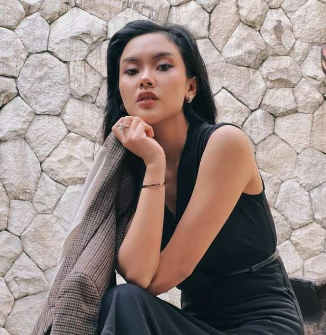 6 Potret Seleb Cantik yang Jadi Juragan Kontrakan, Penghasilannya Capai Ratusan Juta Perbulan!