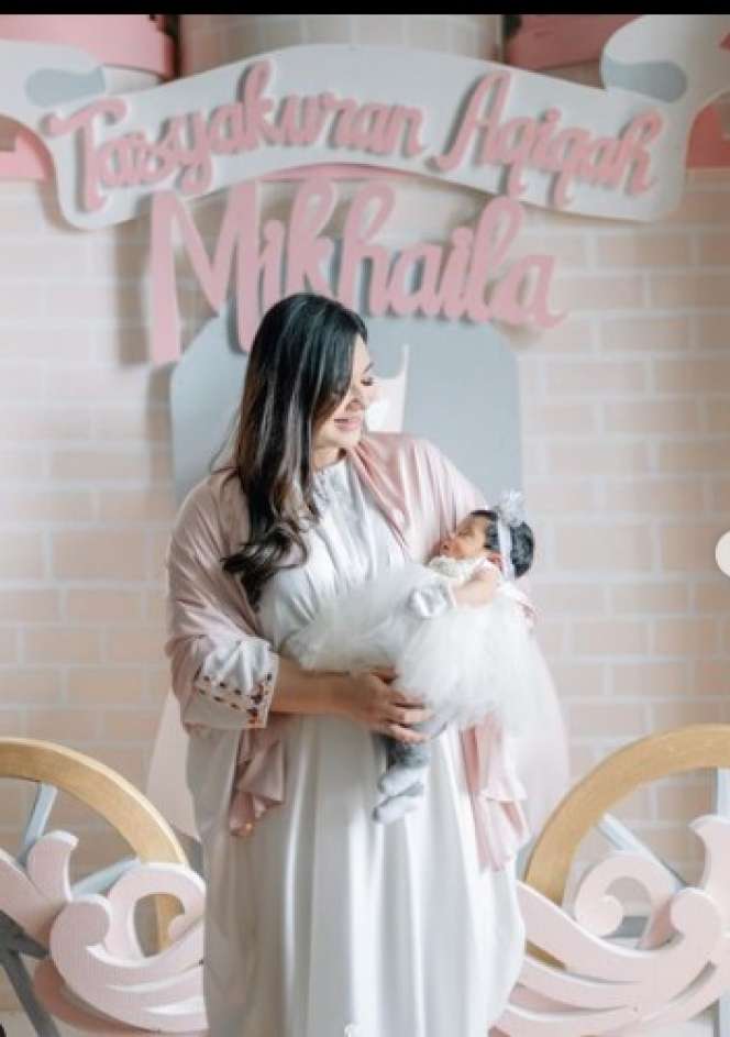 Masih Ingat Eriska Rein `Si Ratu FTV`? Dulu Nikah Muda dengan Pria Keturunan India-Pakistan, Begini Nasibnya Sekarang!