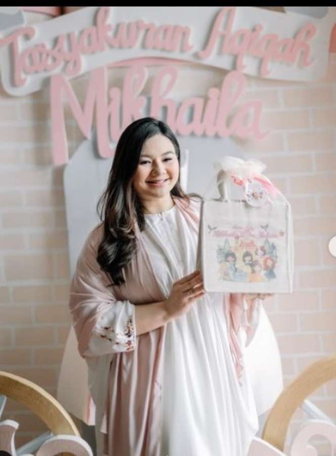 Masih Ingat Eriska Rein `Si Ratu FTV`? Dulu Nikah Muda dengan Pria Keturunan India-Pakistan, Begini Nasibnya Sekarang!