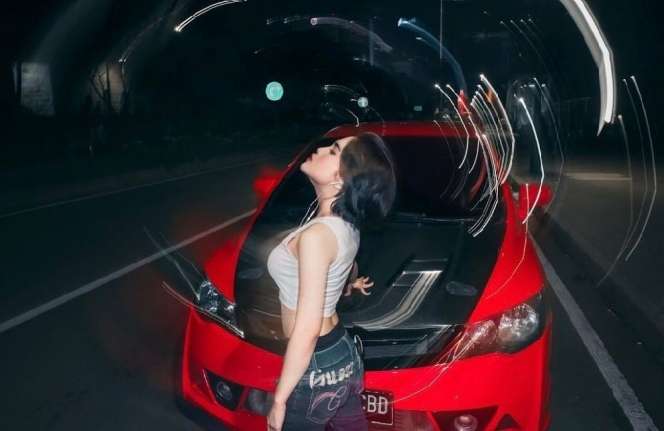 15 Potret Jeje `Slebew` yang Viral, Gayanya Tengil & Keren, Ternyata Tajir Melintir Keturunan Belanda!