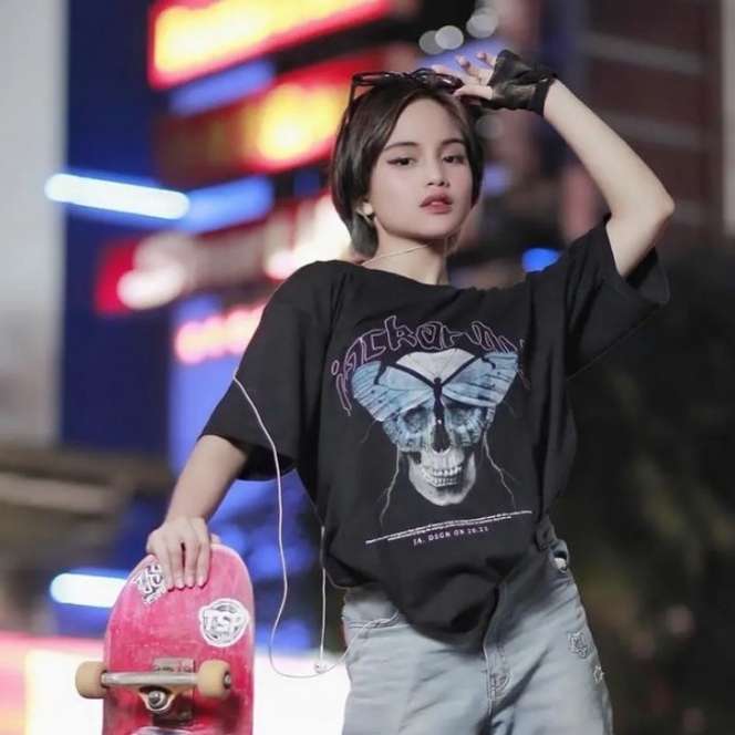 15 Potret Jeje `Slebew` yang Viral, Gayanya Tengil & Keren, Ternyata Tajir Melintir Keturunan Belanda!