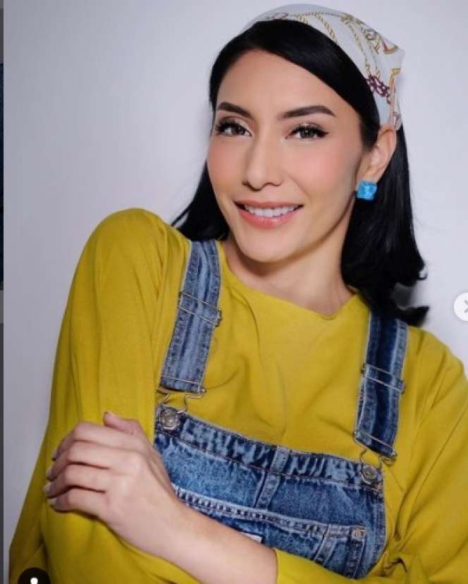 8 Seleb Cantik yang Lakukan Suntik Botox, Paras Maia Estianty Ramai Tuai Sorotan!
