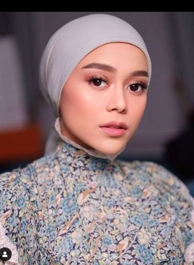 8 Seleb Cantik yang Lakukan Suntik Botox, Paras Maia Estianty Ramai Tuai Sorotan!