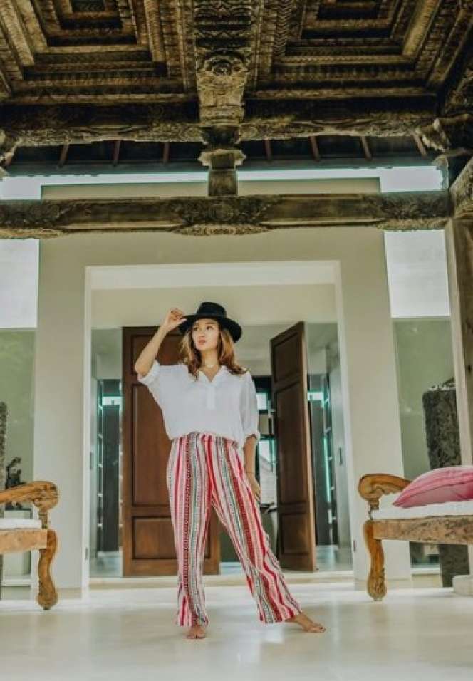 Potret Rumah Naomi Zaskia yang Hampir Jadi Nyonya Sule, Ternyata Nggak Kalah Megah!
