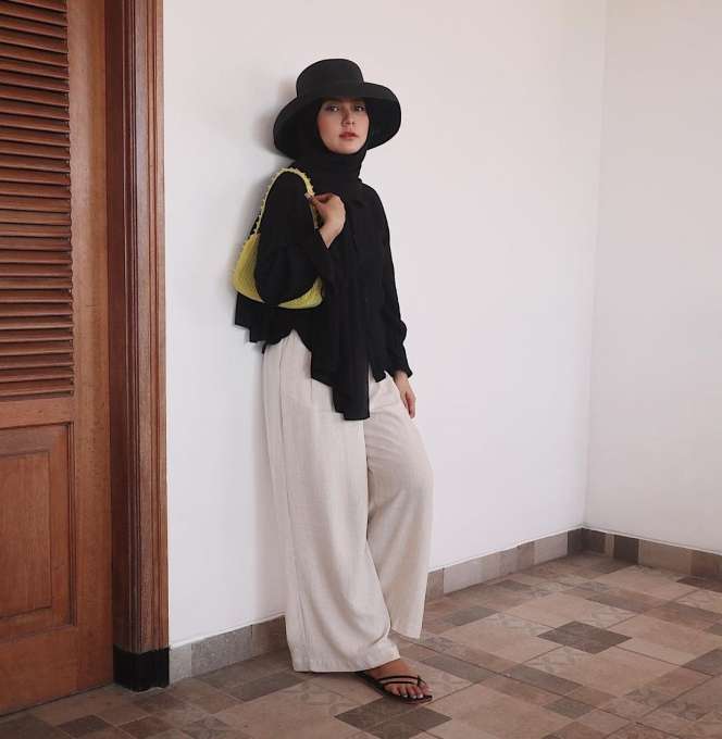 Potret Rara Nawangsih, Ibu Andin 'Ikatan Cinta' Pamer Baby Bump