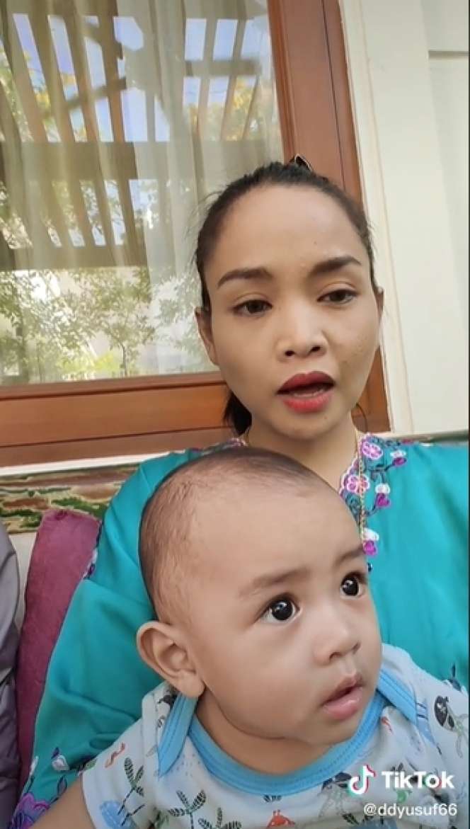 10 Potret Ibunda Jeje `Slebew`, Ternyata Kerabat Seleb Terkenal, Netizen: Udah Jadi Artis Baru Dicari!