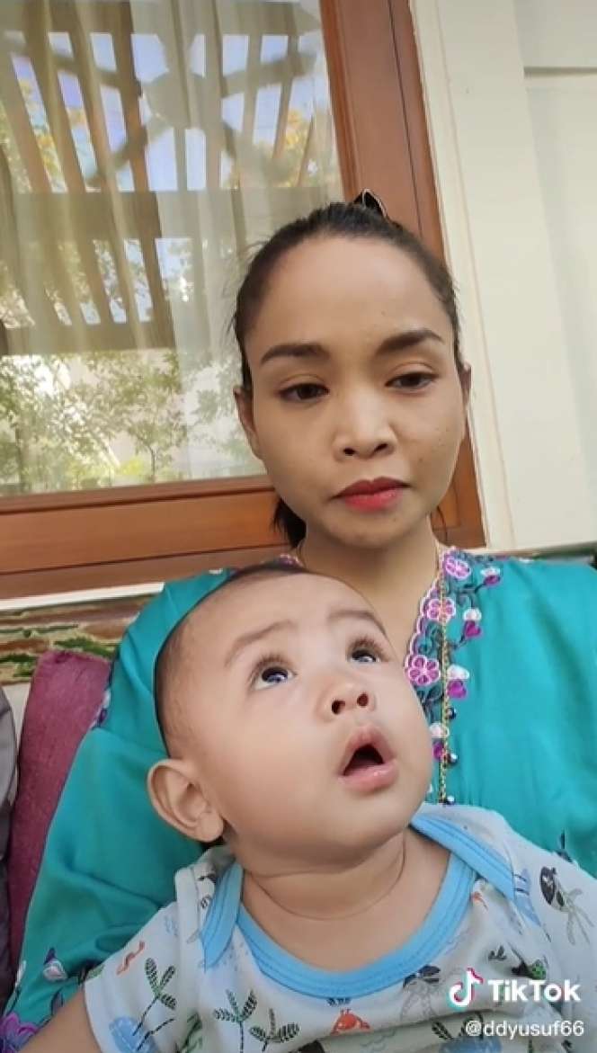 10 Potret Ibunda Jeje `Slebew`, Ternyata Kerabat Seleb Terkenal, Netizen: Udah Jadi Artis Baru Dicari!