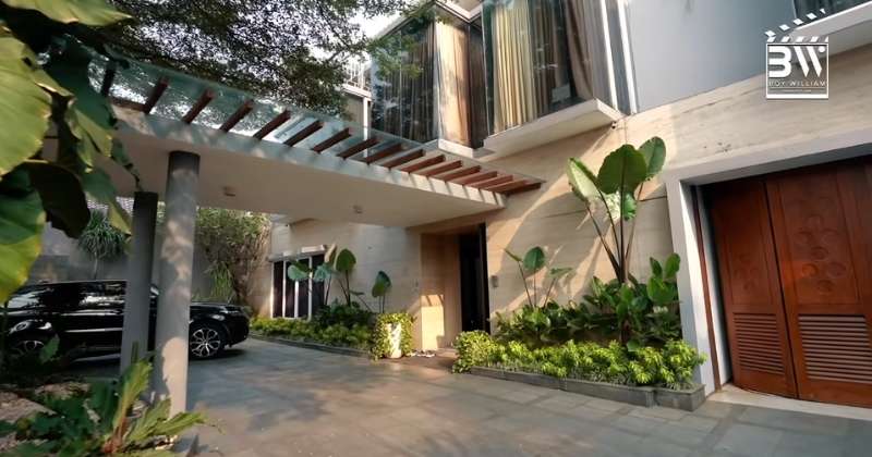 7 Potret Rumah Mewah Artis Keturunan Sunda, Milik Syahrini Hingga Raisa Bak Surga Dunia!