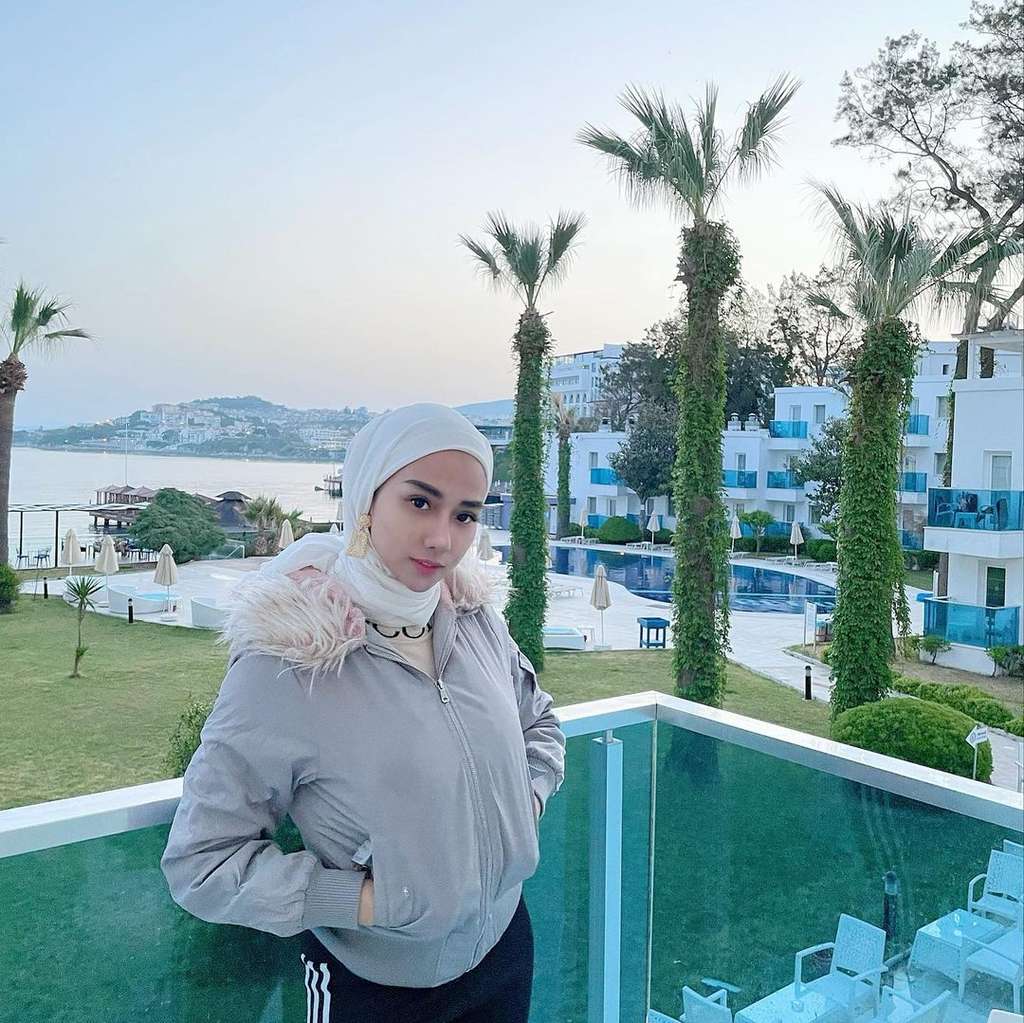 Ingat Bella Luna? Dulu Kawin Kontrak Rp1 Miliar dengan Pengacara Terkenal, Nasibnya Kini Berubah Drastis, Lihat 8 Potretnya