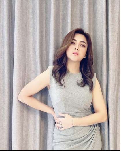 Ingat Dhena Devanka Mantan Istri Jonathan Frizzy? Kini Tempati Rumah Baru Bareng Ketiga Anaknya!