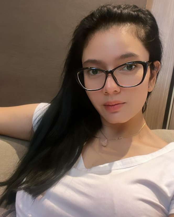 10 Potret Citra Anidya Pacar Chef Juna Saat Tampil Polos, Cantik Banget Bak Barbie Hidup!