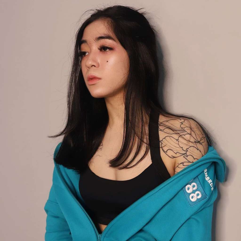 Ingat Prisa Rianzi yang Nyanyi `Kau Curi Lagi` Bareng J-Rock? Dulu Cantik Bak Bidadari, Kini Fisiknya Berubah Drastis, Lihat 8 Potretnya