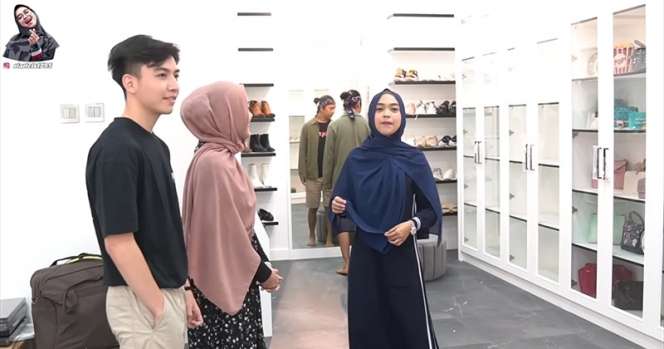 10 Adu Mewah Rumah Putri Delina VS Nathalie Holscher Pemberian Sule, Bak Bumi dan Langit! 