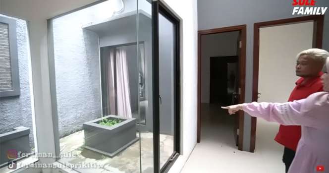10 Adu Mewah Rumah Putri Delina VS Nathalie Holscher Pemberian Sule, Bak Bumi dan Langit! 