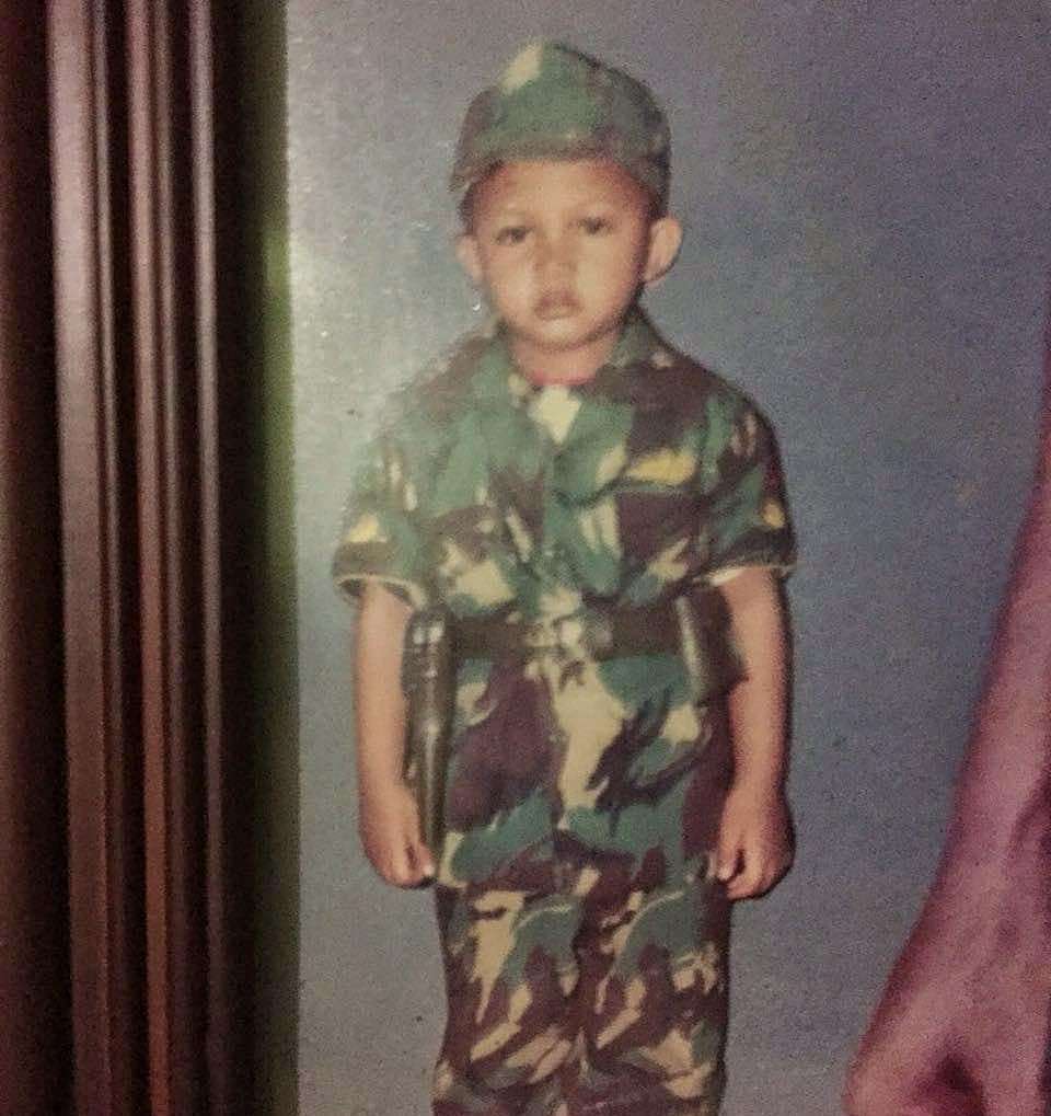 11 Potret Masa Kecil Komedian Indonesia, Sule Plek Ketiplek Rizky Febian, Ternyata Ganteng!