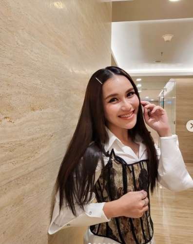 Sederet Seleb yang Bawa Bekal Sendiri saat Kerja, Alasan Ayu Ting Ting Bikin Kangen Rumah!