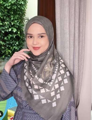 Sederet Seleb yang Bawa Bekal Sendiri saat Kerja, Alasan Ayu Ting Ting Bikin Kangen Rumah!
