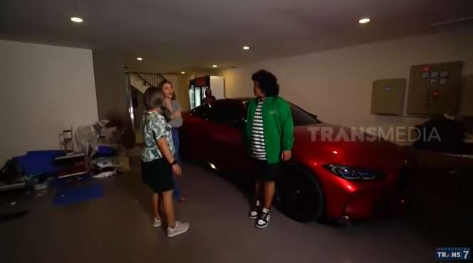 Potret Rumah Violenzia Jeanette, Bestie Vanessa Angel, Desainnya Super Mewah!